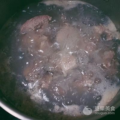 筒骨萝卜汤做法(筒子骨炖萝卜丝的做法)