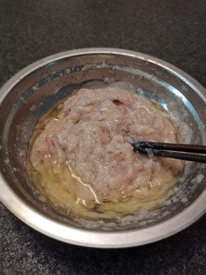 鲅鱼水饺怎么调馅不腥(鲅鱼饺子馅的调制方法)